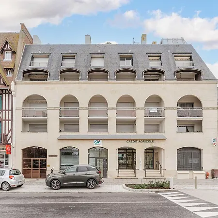 Modern With Terrace 아파트